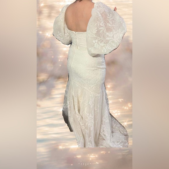 SAMPLE NEVER WORN OR ALTERED Ellery Gown Temple By Bo & Luca wedding dress - Picture 11 of 11